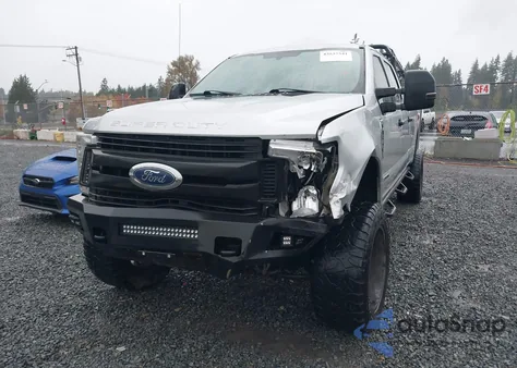 2017 Ford F-250 Xl z USA, uszkodzony, nr VIN 1FT7W2BTXHEF13268
